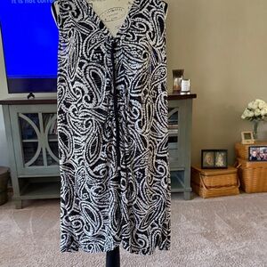 Dotti Monochrome Abstract swim coverup.